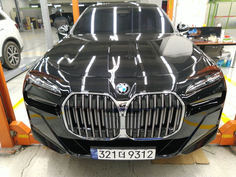 BMW 7-Series 2024 — inspection photo 1