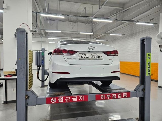 Hyundai AVANTE 2017 — inspection photo 2