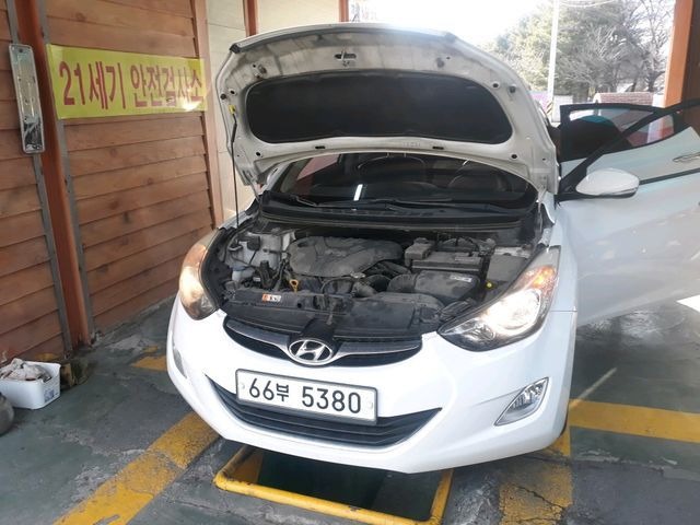 Hyundai AVANTE 2013 — inspection photo 1