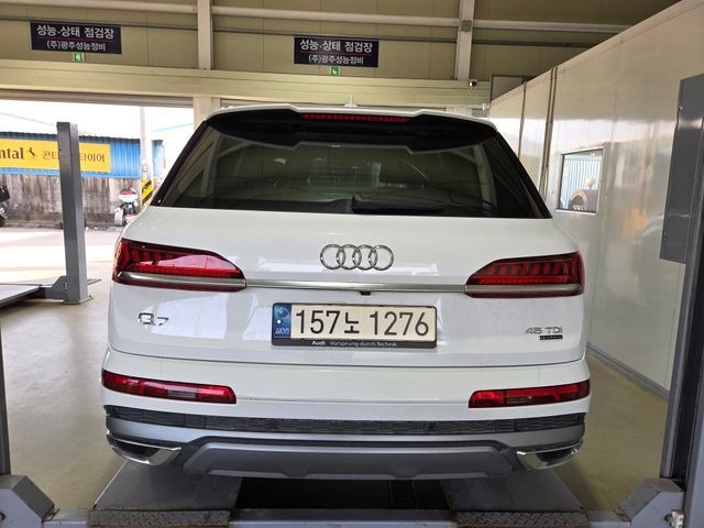 Audi Q7 2021 — inspection photo 2