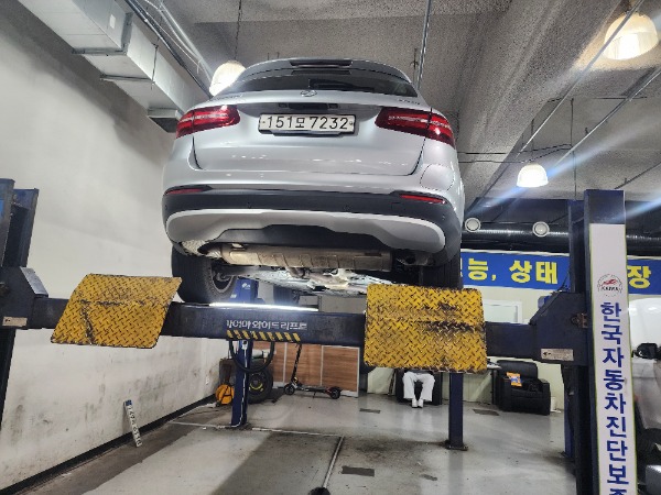 Mercedes-Benz GLC-Class 2019 — inspection photo 2