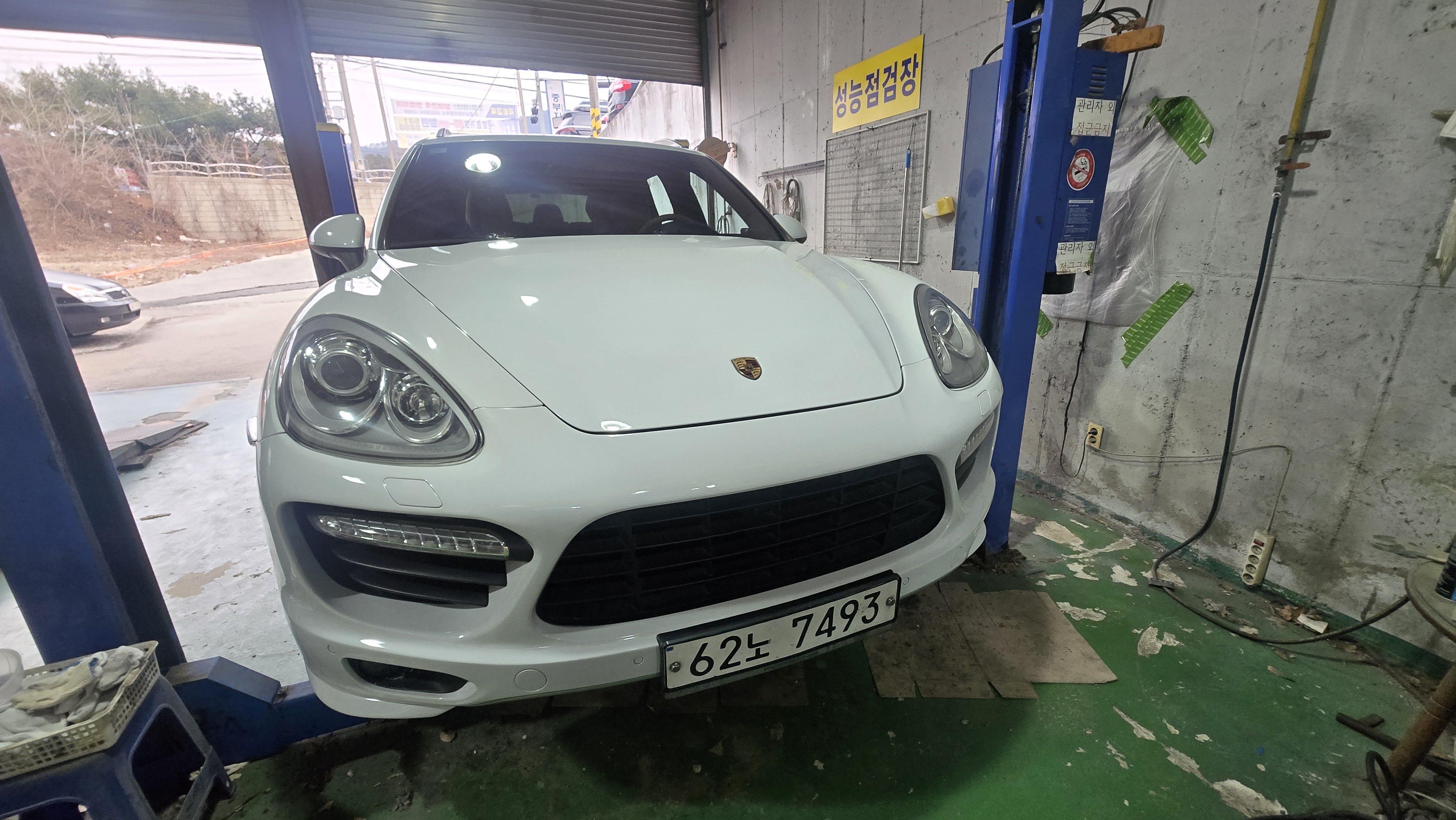 Porsche Cayenne 2014 — inspection photo 1