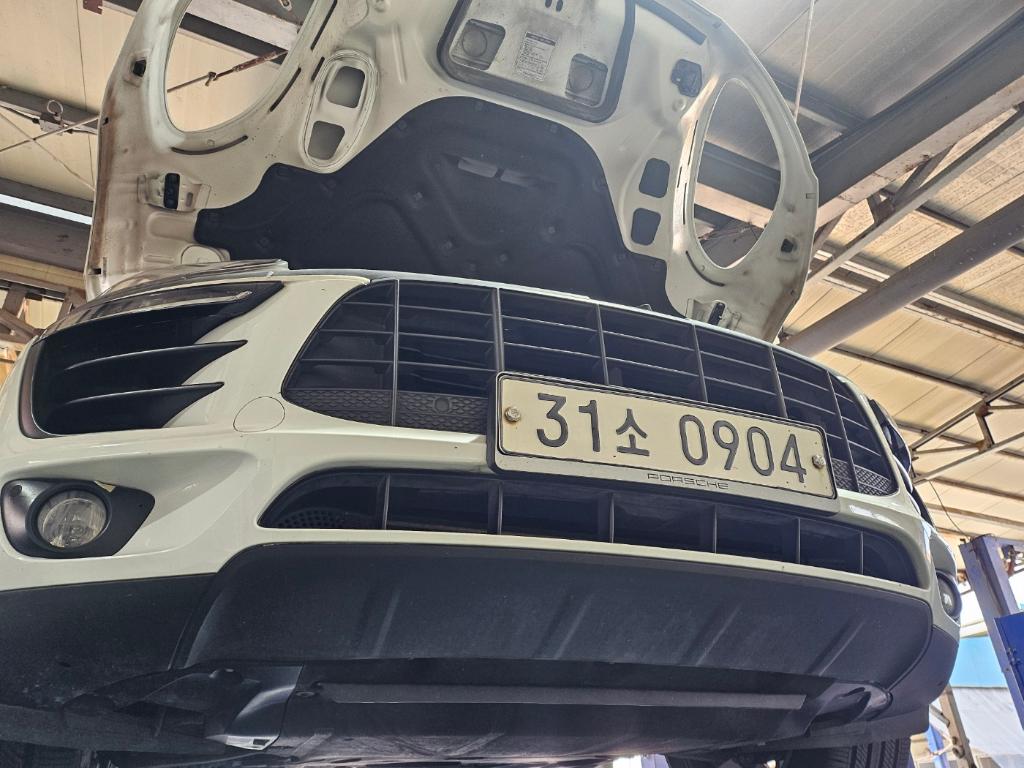 Porsche Macan 2017 — inspection photo 1