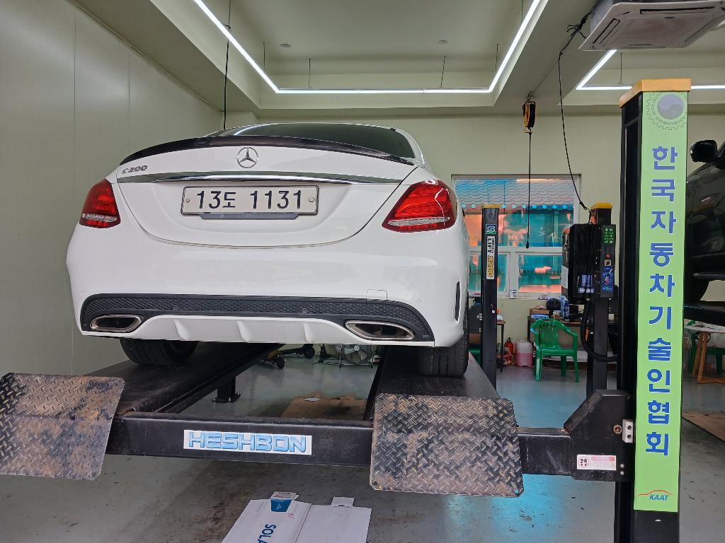 Mercedes-Benz C-Class 2017 — inspection photo 2