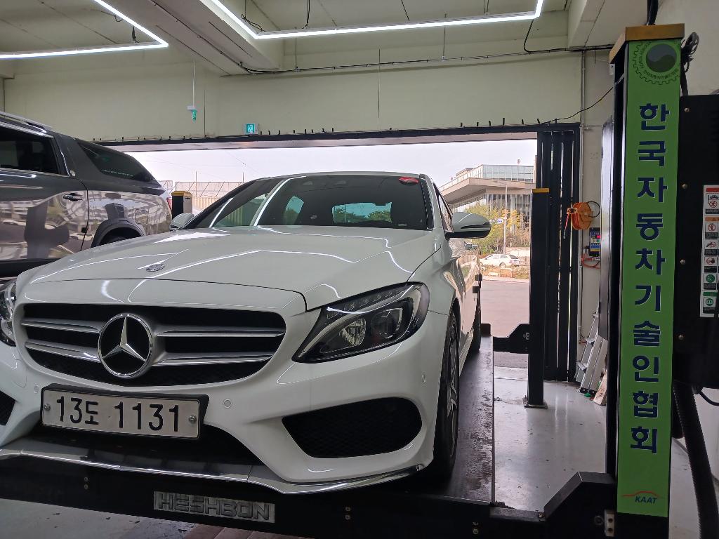Mercedes-Benz C-Class 2017 — inspection photo 1