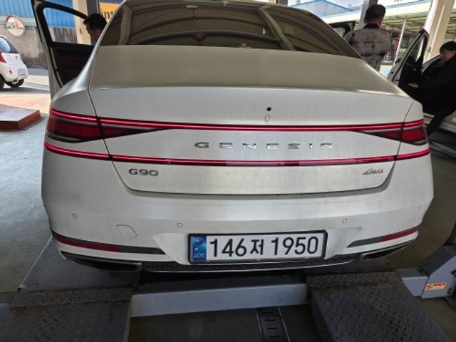 Genesis G90 2023 — inspection photo 2