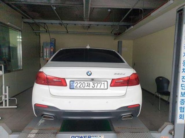 BMW 5-Series 2018 — inspection photo 1