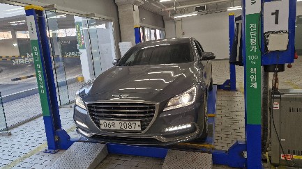Genesis G80 2018 — inspection photo 1