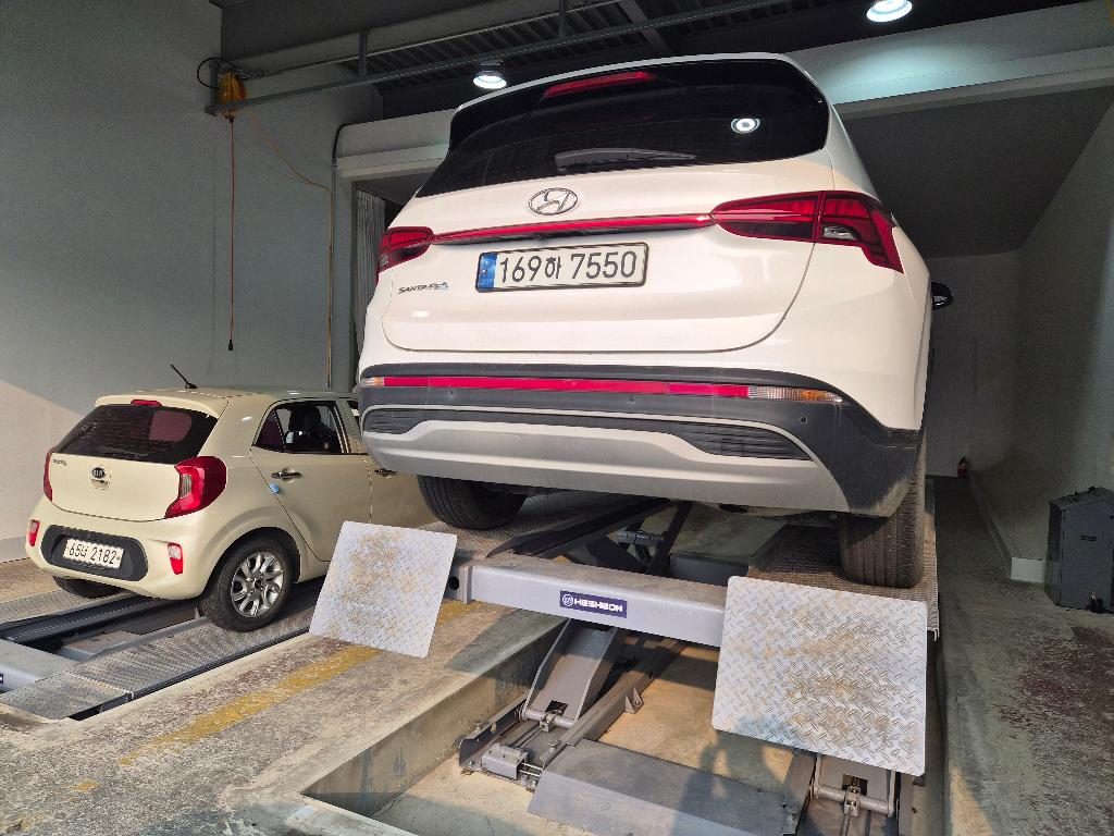 Hyundai Santafe 2022 — inspection photo 2
