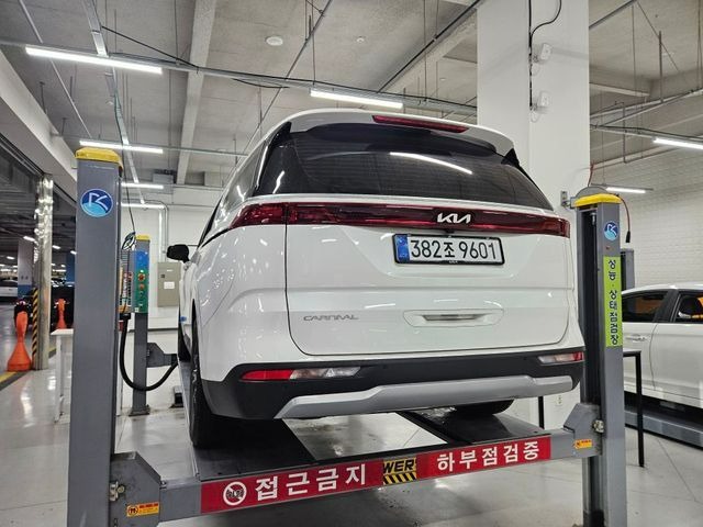 Kia Canival 2023 — inspection photo 2