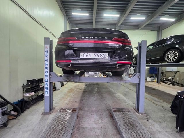 Genesis G90 2019 — inspection photo 2