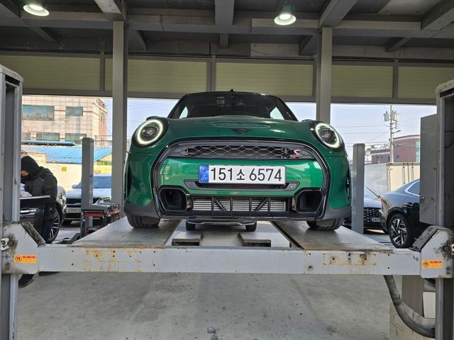 Mini Cooper Convertible 2024 — inspection photo 1