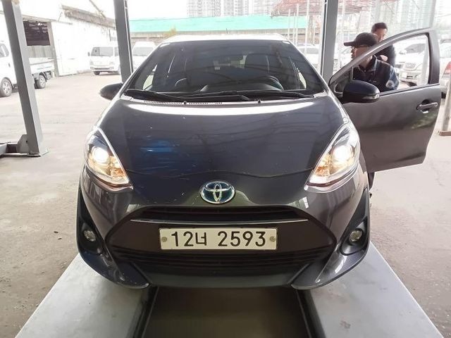 Toyota Prius 2018 — inspection photo 1