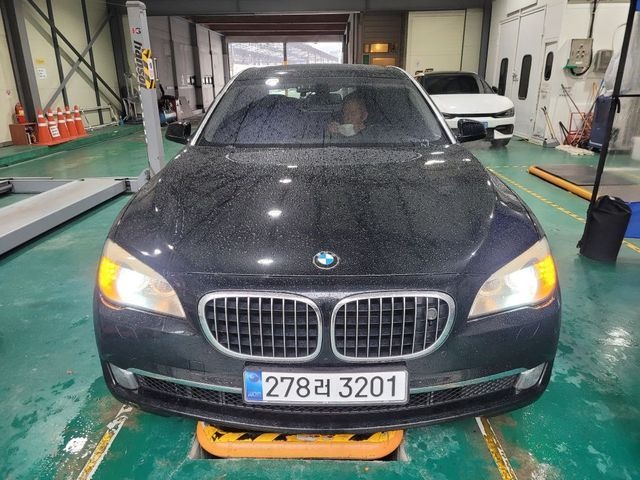 BMW 7-Series 2009 — inspection photo 1