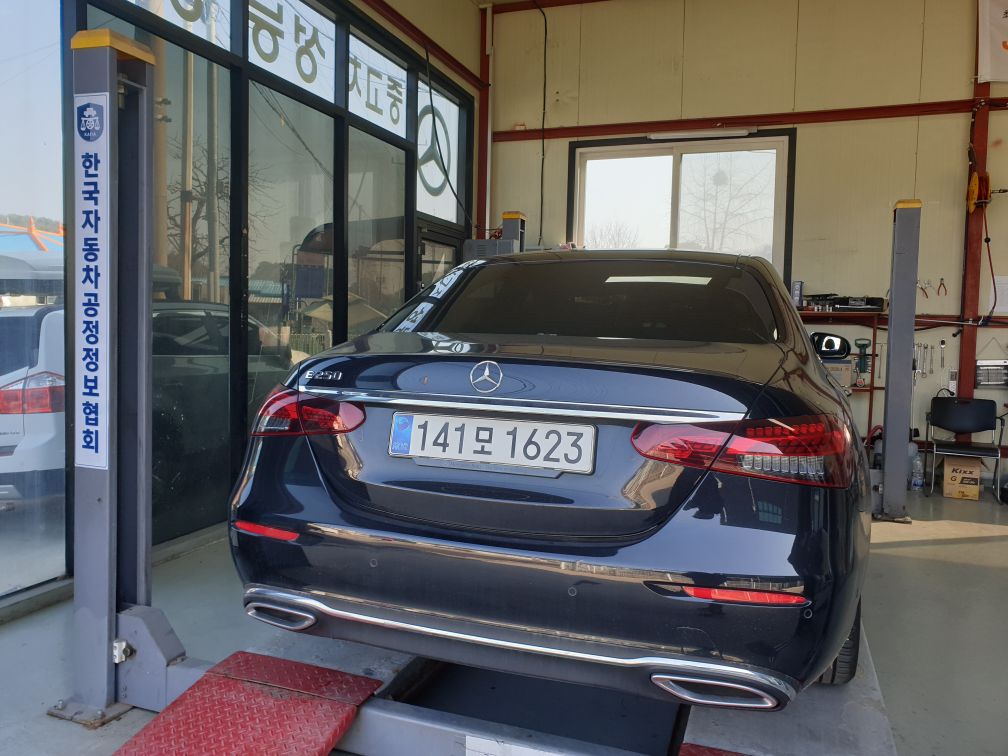 Mercedes-Benz E-Class 2021 — inspection photo 2