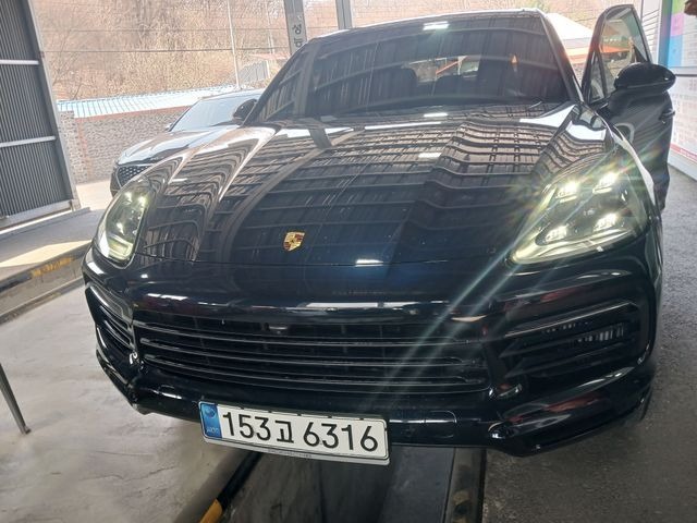 Porsche Cayenne 2021 — inspection photo 1