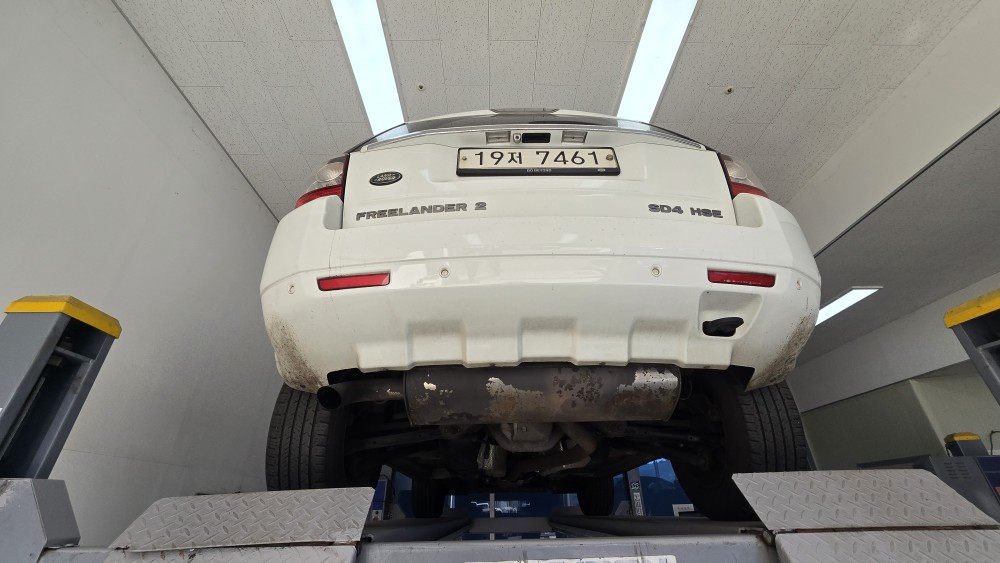 Land Rover Freelander 2011 — inspection photo 2
