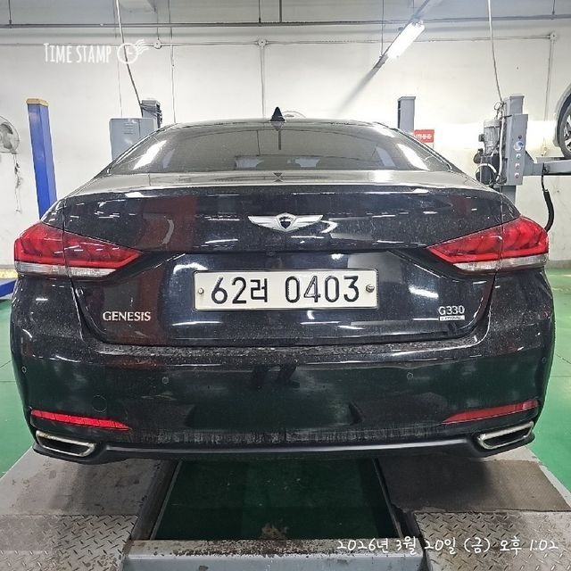 Hyundai Genesis 2016 — inspection photo 2
