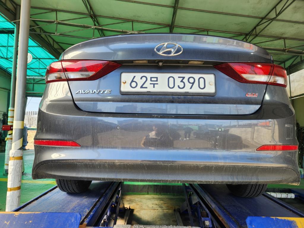 Hyundai AVANTE 2016 — inspection photo 2