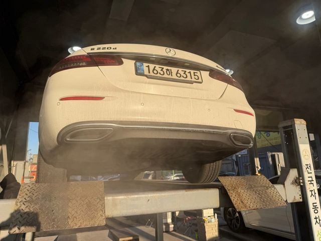Mercedes-Benz E-Class 2022 — inspection photo 2