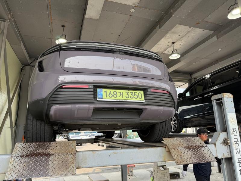 Porsche Macan 2025 — inspection photo 2