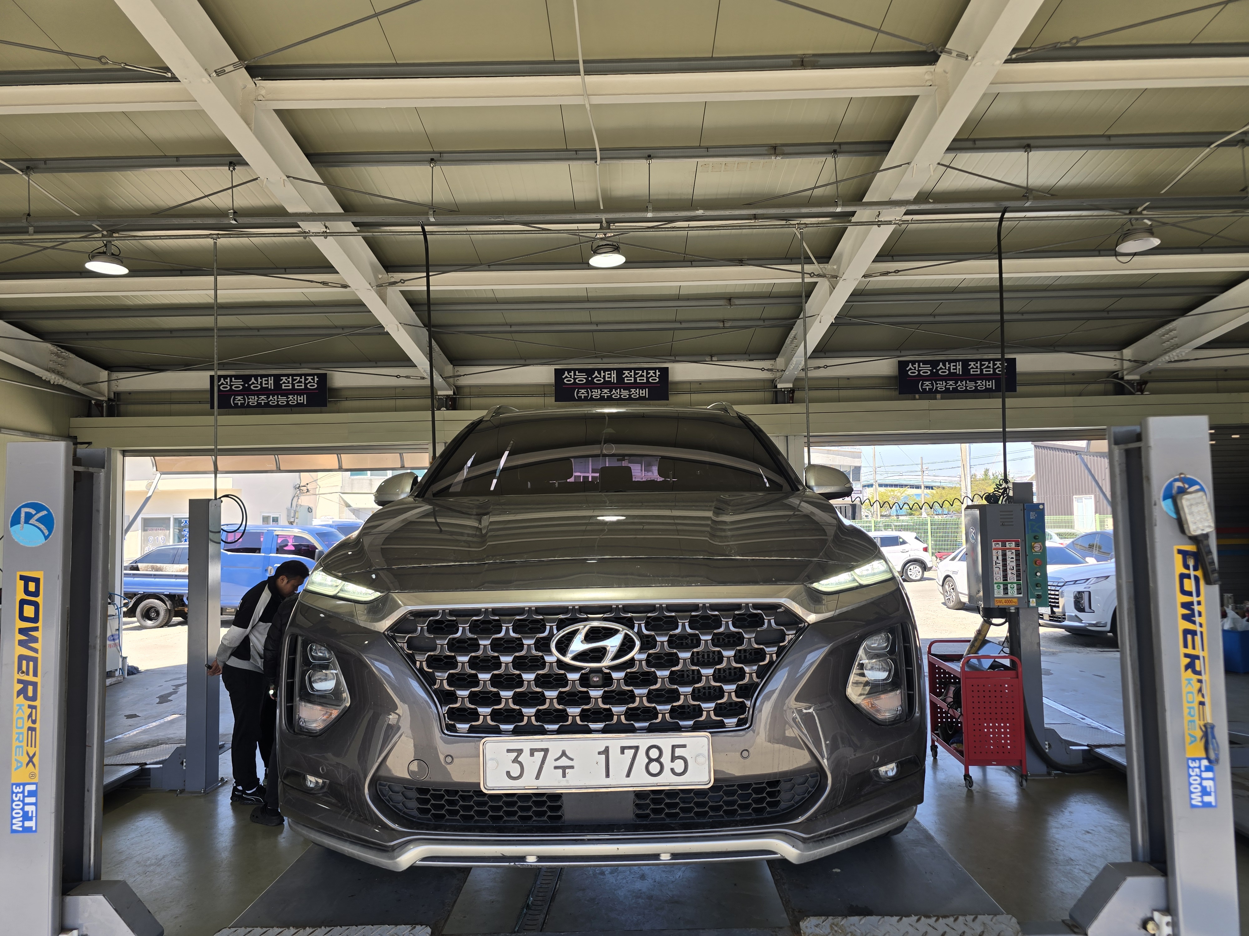 Hyundai Santafe 2019 — inspection photo 1