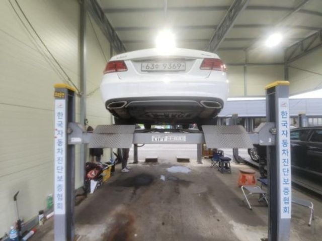 Mercedes-Benz E-Class 2014 — inspection photo 2