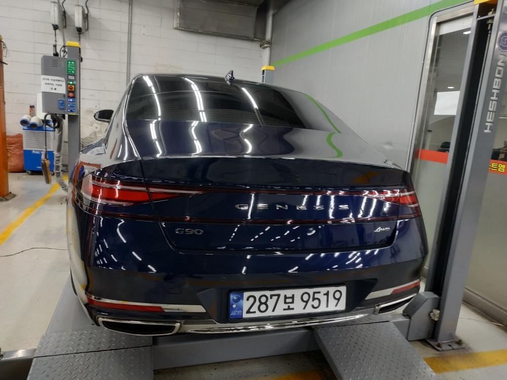 Genesis G90 2023 — inspection photo 2