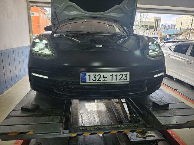 Porsche Panamera 2018 — inspection photo 1