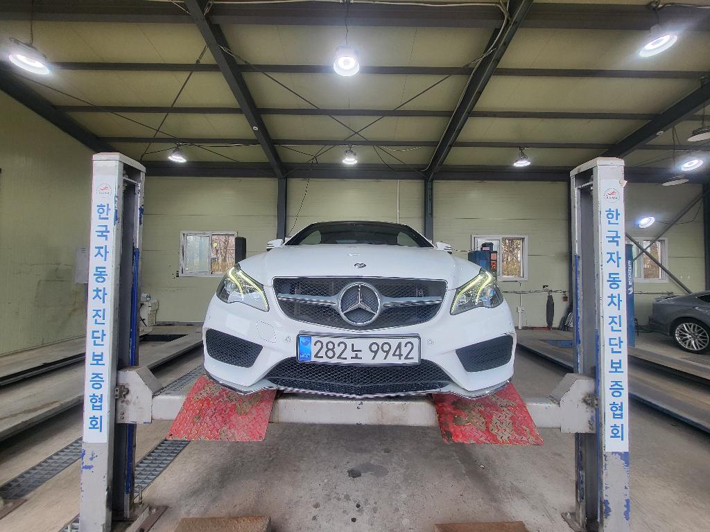Mercedes-Benz E-Class 2014 — inspection photo 1