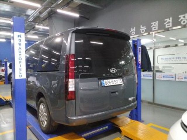 Hyundai Staria 2025 — inspection photo 2