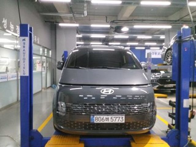 Hyundai Staria 2025 — inspection photo 1