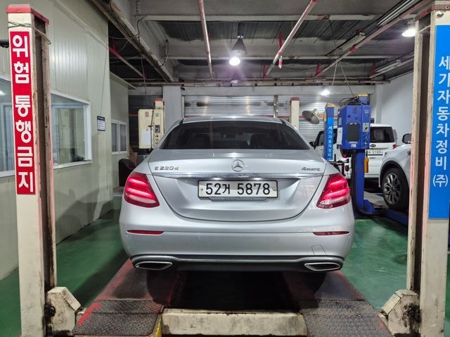 Mercedes-Benz E-Class 2018 — inspection photo 2