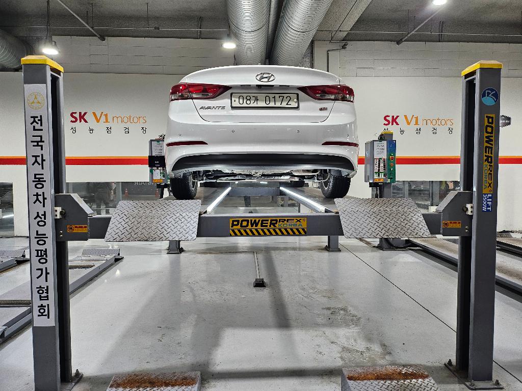 Hyundai AVANTE 2017 — inspection photo 2