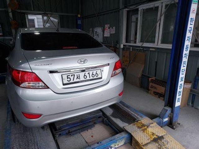 Hyundai Accent 2012 — inspection photo 2