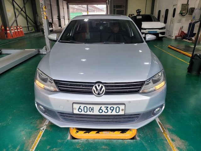 Volkswagen Jetta 2012 — inspection photo 1