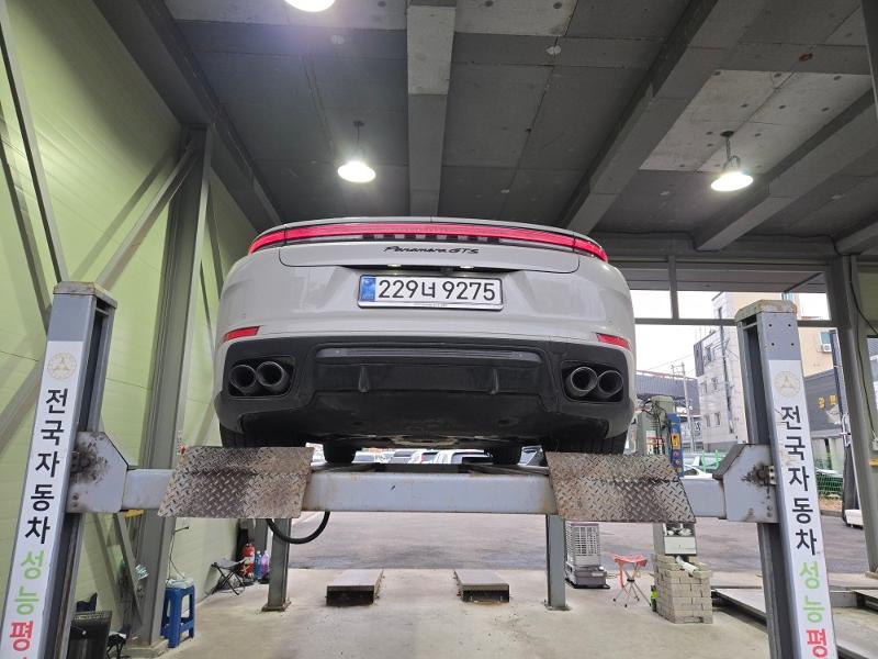 Porsche Panamera 2025 — inspection photo 2