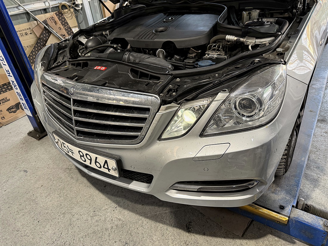 Mercedes-Benz E-Class 2011 — inspection photo 1