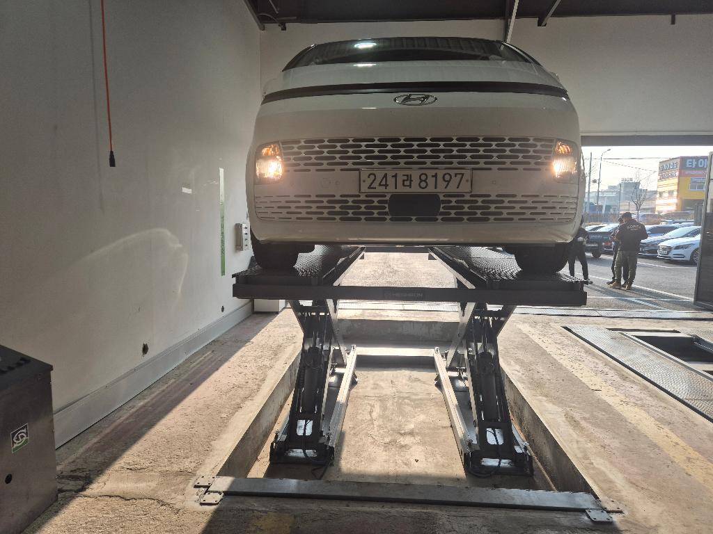 Hyundai Staria 2023 — inspection photo 1