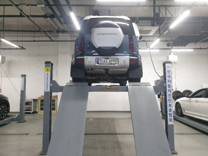 Land Rover Defender 2022 — inspection photo 2