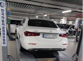 Mercedes-Benz E-Class 2021 — inspection photo 2