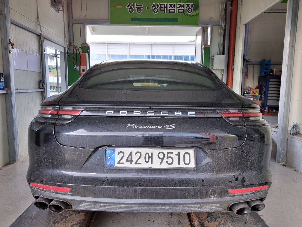 Porsche Panamera 2018 — inspection photo 2