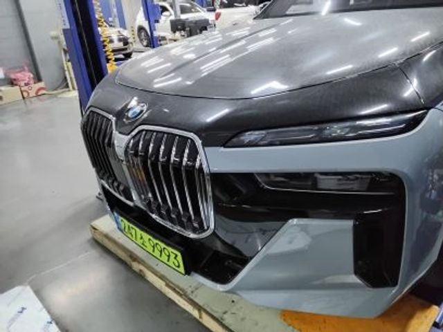 BMW 7-Series 2025 — inspection photo 1