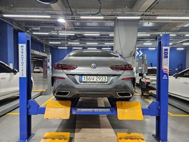 BMW 8-Series 2023 — inspection photo 2
