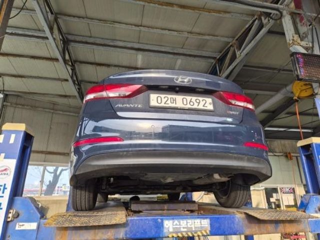 Hyundai AVANTE 2016 — inspection photo 2