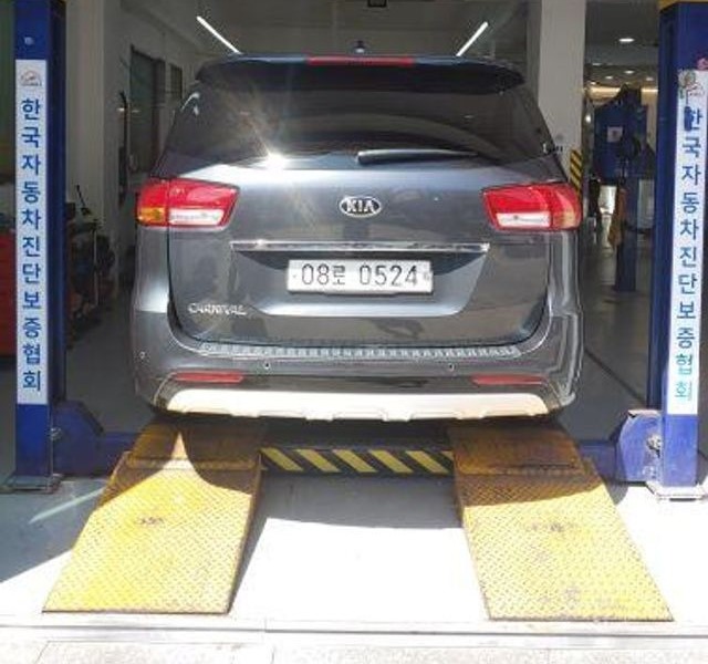 Kia Canival 2017 — inspection photo 2