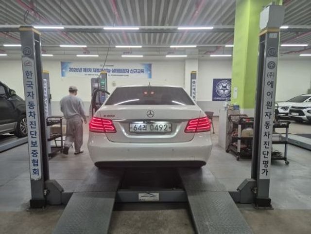 Mercedes-Benz E-Class 2016 — inspection photo 2