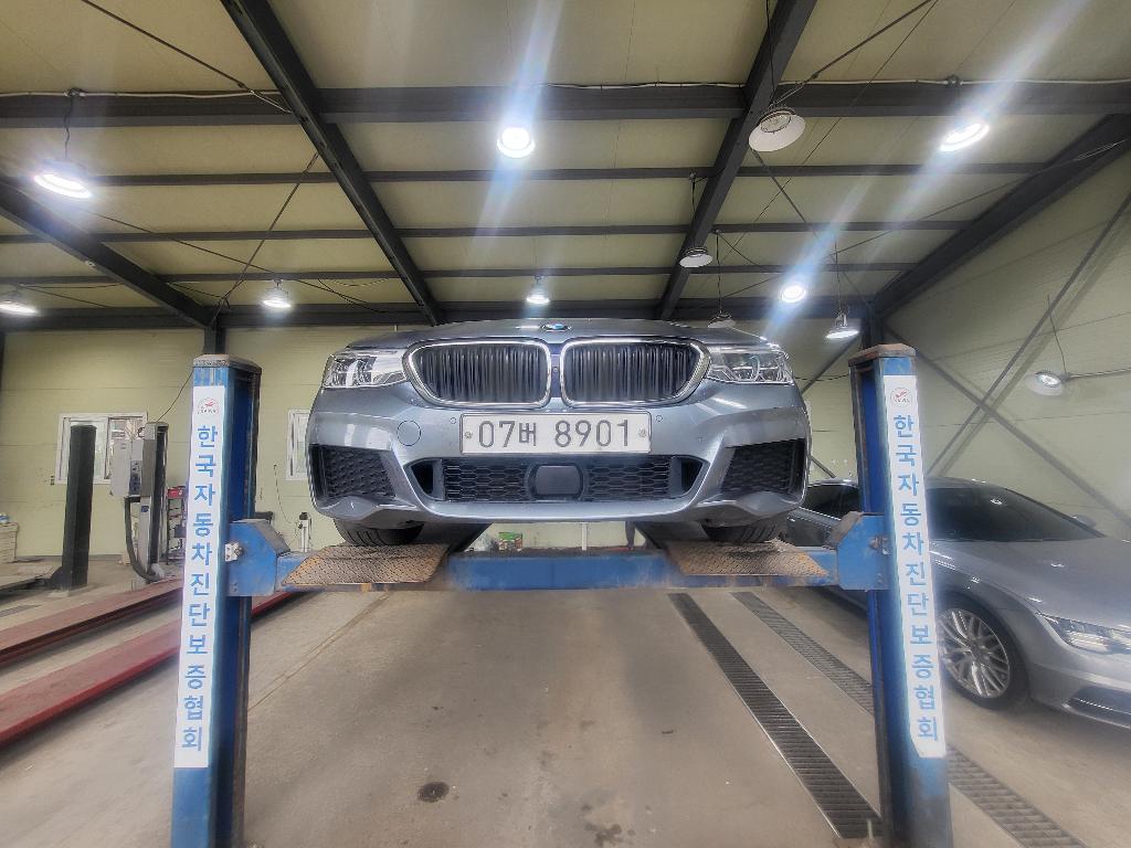 BMW Gran Turismo 2018 — inspection photo 1