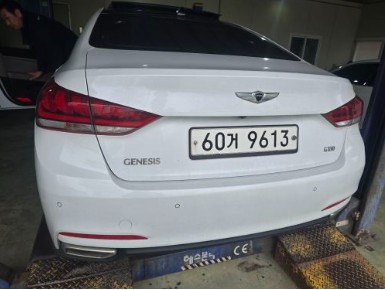 Hyundai Genesis 2014 — inspection photo 2