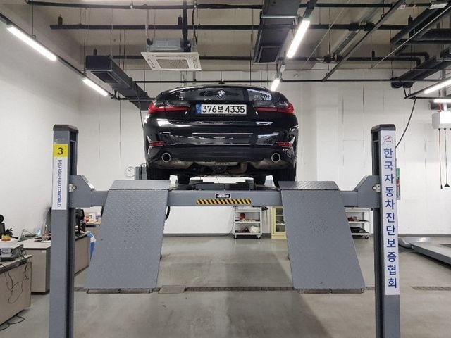 BMW 3-Series 2022 — inspection photo 2